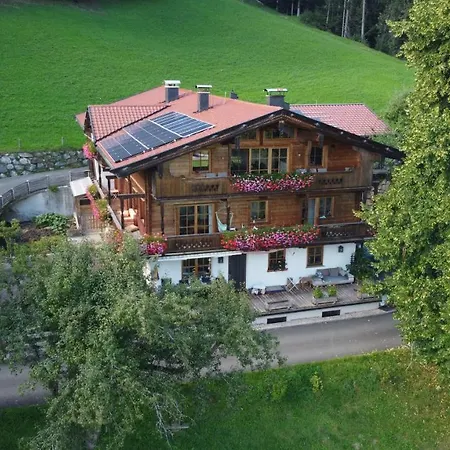 Farnreit Apartment